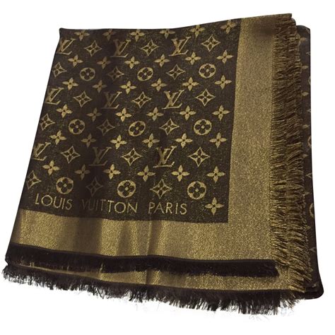 louis vuitton lv scarf.